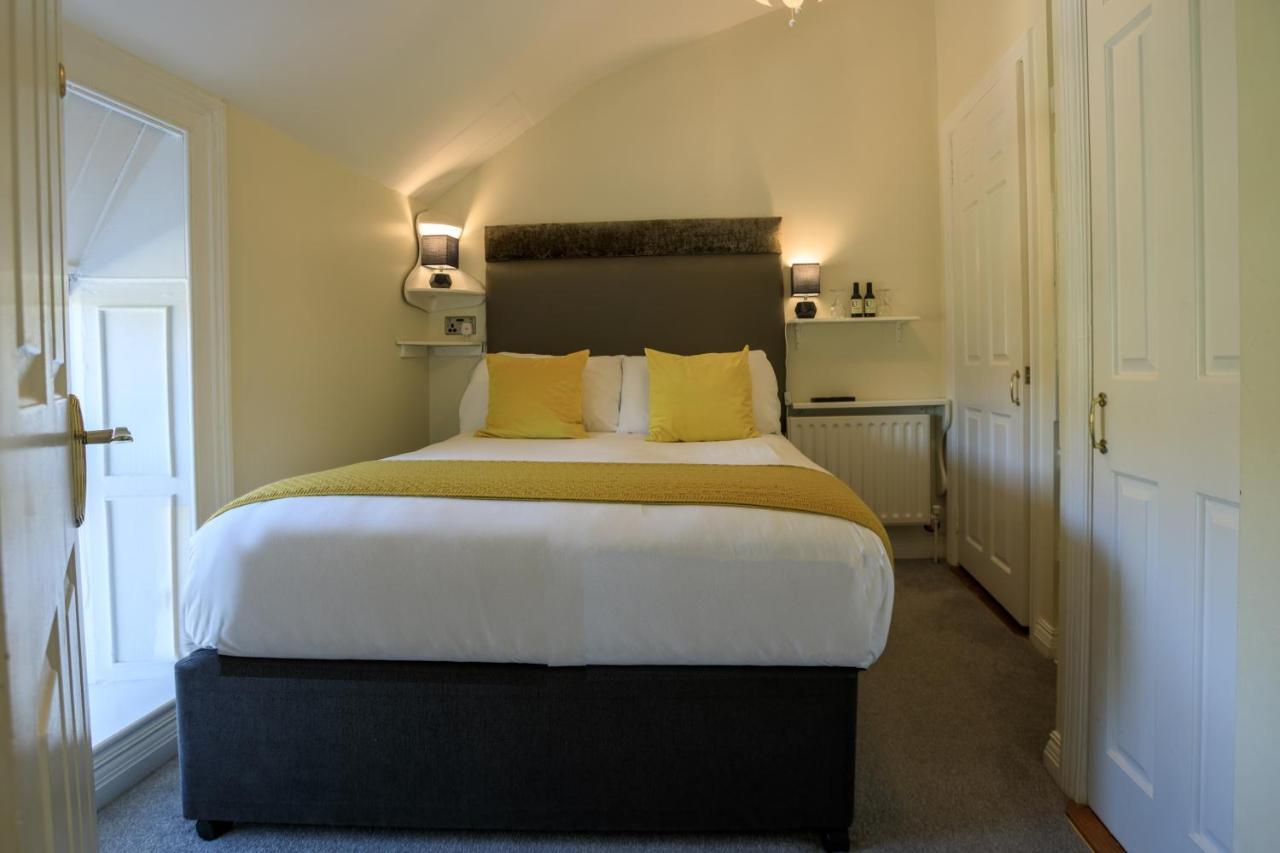 The Waterfront (Adults Only) Hotell Dingle Exteriör bild